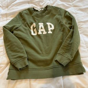 Size medium classic gap sweatshirt